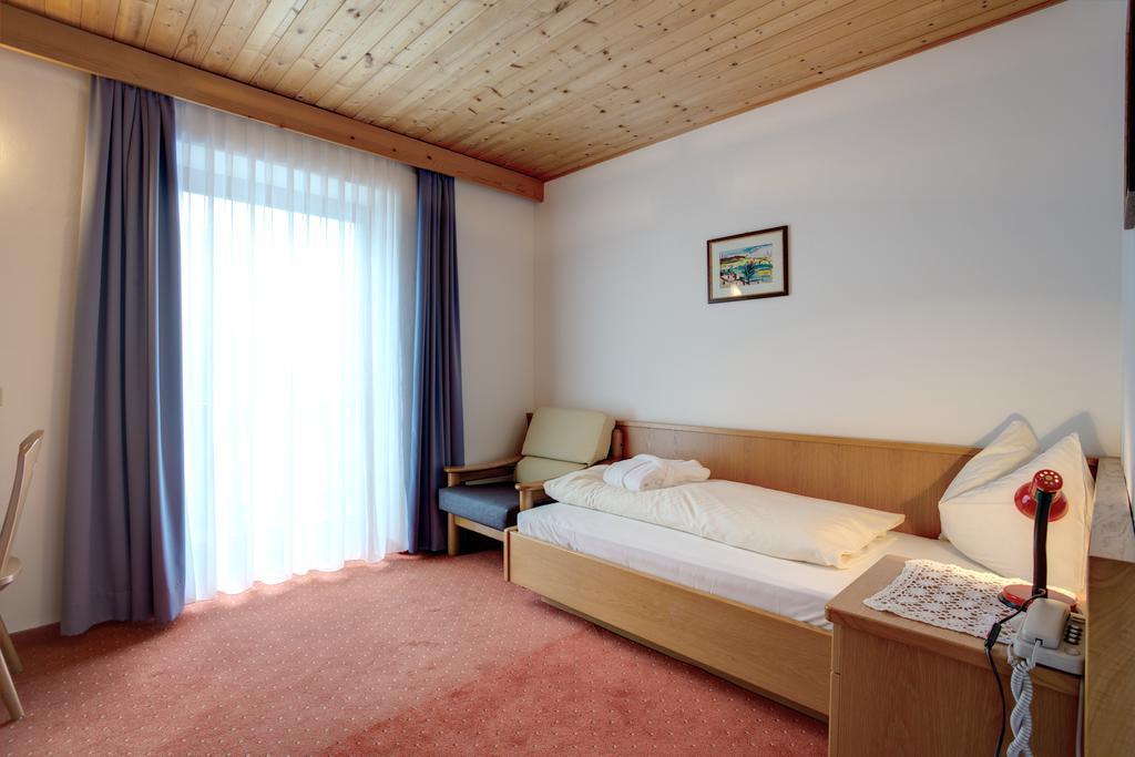 Good Life Hotel Zirm Obereggen Quarto foto