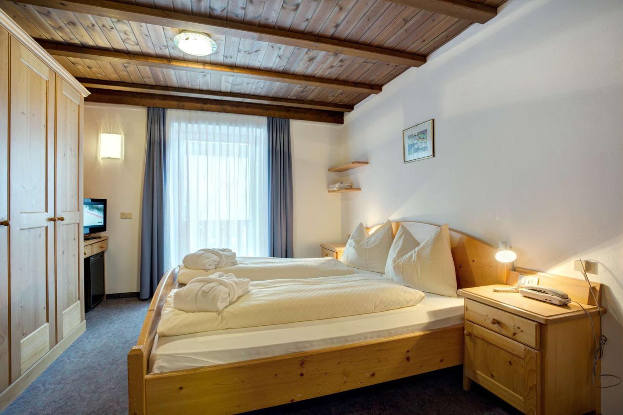 Good Life Hotel Zirm Obereggen Quarto foto